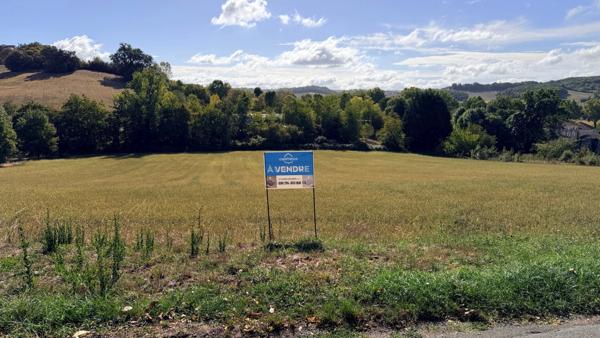 Terrain à vendre  TAYRAC (47)