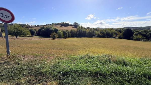 Terrain à vendre  TAYRAC (47)