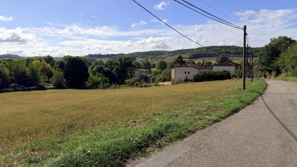 Terrain à vendre  TAYRAC (47)