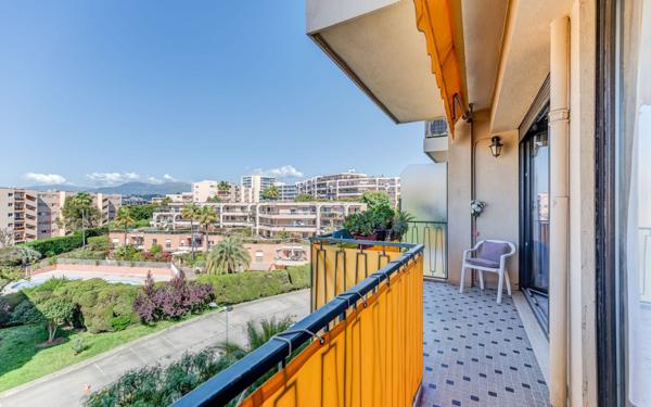 Appartement à vendre    3 pièces • 69,09 m2 Nice