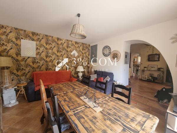 Mas
                                                                                                                                                                                                                                                                                                                        5 pièce(s)                                                                                                                                                                                                          4 chambre(s)                                                                                                                                                                                                          150  m²
