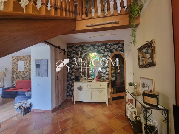 Mas
                                                                                                                                                                                                                                                                                                                        5 pièce(s)                                                                                                                                                                                                          4 chambre(s)                                                                                                                                                                                                          150  m²