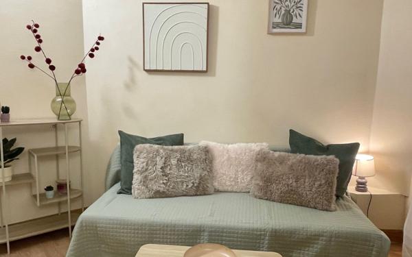 Appartement à louer    1 pièce • 17,62 m2 Paris 18