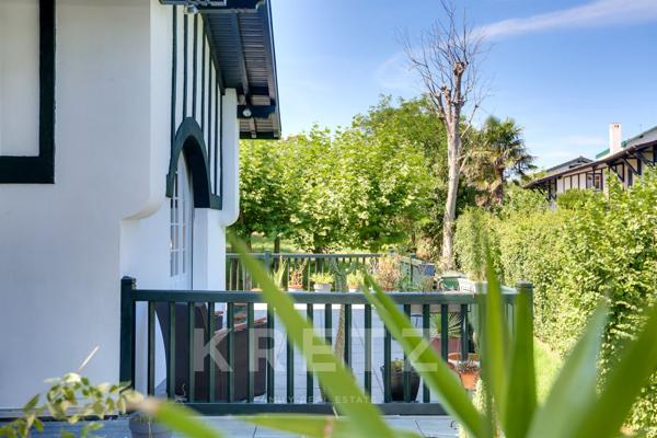 Rare – Villa Art Déco 1920 sur un Exceptionnel Terrain de 1 500 m² à Guéthary