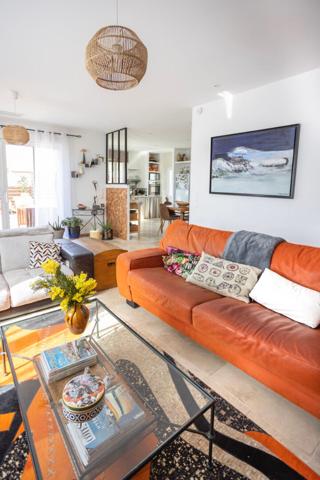 Maison 4 pièce(s) 93 m2 avec piscine et garage