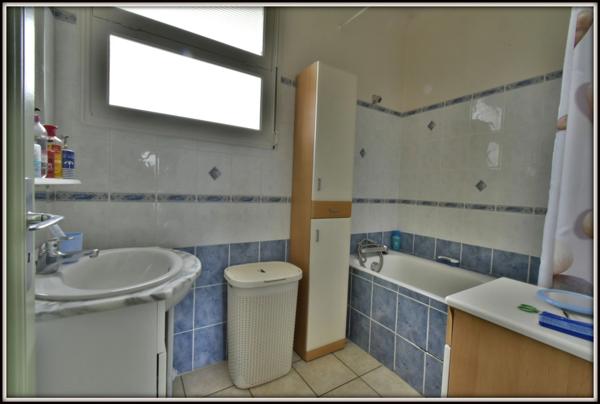 PROCHE DAX ( Entre Dax & Mont de Marsan ) PROPRIETE - MAISON TRADITIONNELLE T5 - DEPENDANCE 213 m2