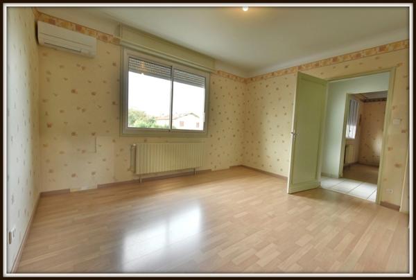 PROCHE DAX ( Entre Dax & Mont de Marsan ) PROPRIETE - MAISON TRADITIONNELLE T5 - DEPENDANCE 213 m2