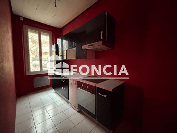 Location Appartement 2 pièces 39.33 m² - 130 COURS BOURNISSAC Cavaillon 84300