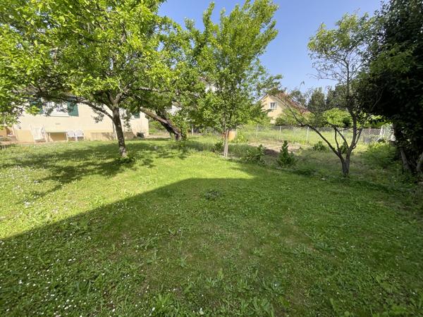 Bourgoin-Jallieu (38300) À vendre maison à rafraîchir , Bourgoin-Jallieu (secteur l'Oiselet) sur 773 m² de terrain en zone UC