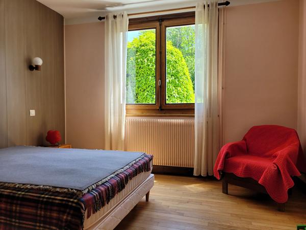 FAVERGES. MAISON INDIVIDUELLE AVEC TERRAIN DE 1869M²
