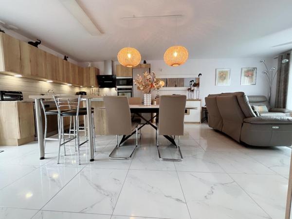 Magnifique maison de 2024 en R+1 de 95 m² sur un terrain deux faces piscinable