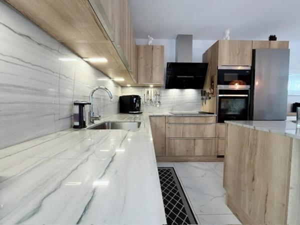 Magnifique maison de 2024 en R+1 de 95 m² sur un terrain deux faces piscinable