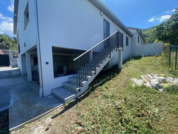 BELLE VILLA F4 ENTRE DEUX