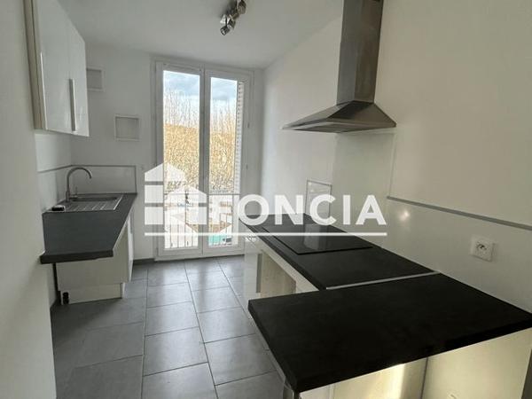 Location Appartement 3 pièces 53.96 m² - Gardanne 13120