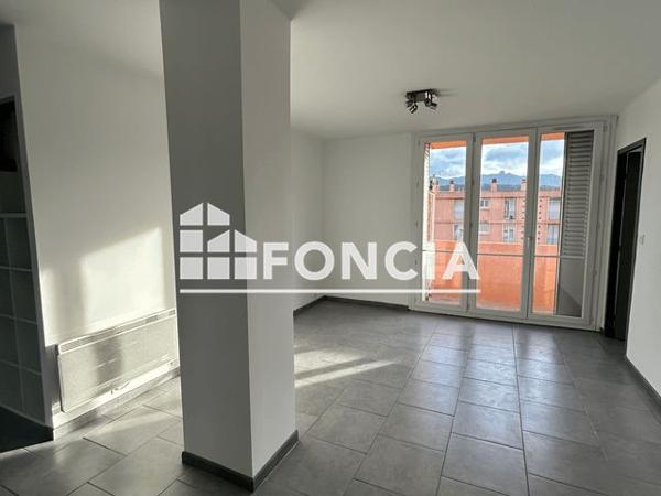 Location Appartement 3 pièces 53.96 m² - Gardanne 13120