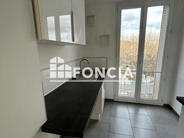 Location Appartement 3 pièces 53.96 m² - Gardanne 13120