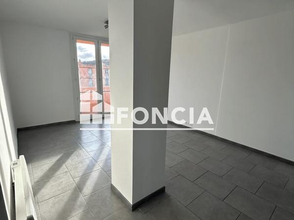 Location Appartement 3 pièces 53.96 m² - Gardanne 13120