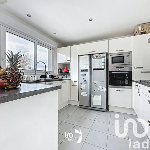 Maison 5 pièces de 120 m² à Boos (76520)