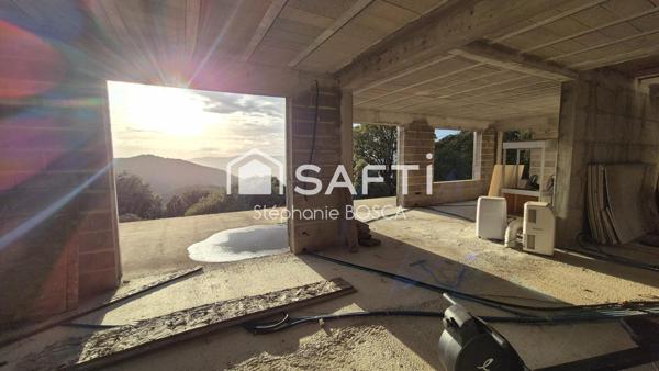 CONSTRUCTION 3 NIVEAUX 220 m2, TERRAIN PISCINABLE