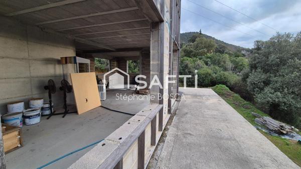 CONSTRUCTION 3 NIVEAUX 220 m2, TERRAIN PISCINABLE