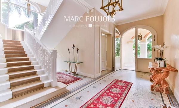 Château rénové de luxe avec piscine et sauna à 20km de Paris