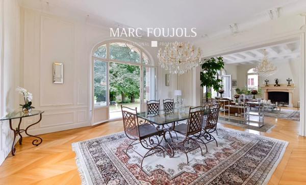 Château rénové de luxe avec piscine et sauna à 20km de Paris