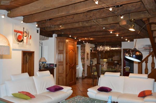 Maison de ville à vendre à Ussel en Corrèze (19200), ref : UM 964