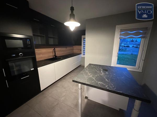 Maison à louer 5 pièces 100.72m²