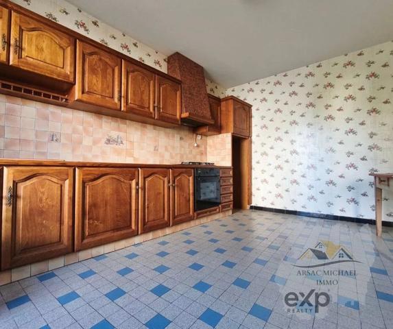 Maison de village a rénover