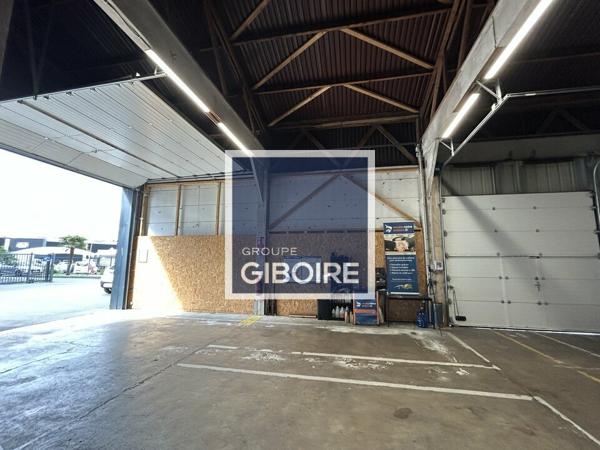 Local d'activites 1215 m² à louer VEZIN LE COQUET (réf : 35.7234)