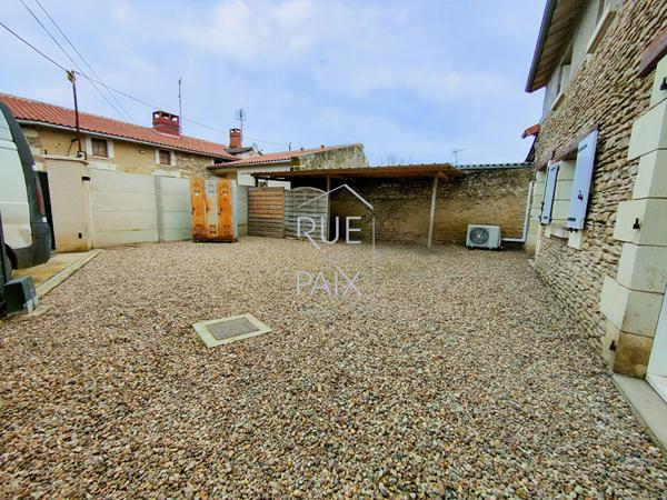 86140 LENCLOITRE Maison Lencloitre 4 pièce(s) 94.26 m2