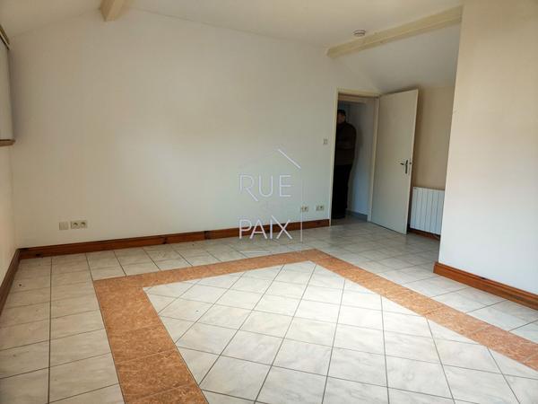 86140 LENCLOITRE Maison Lencloitre 4 pièce(s) 94.26 m2