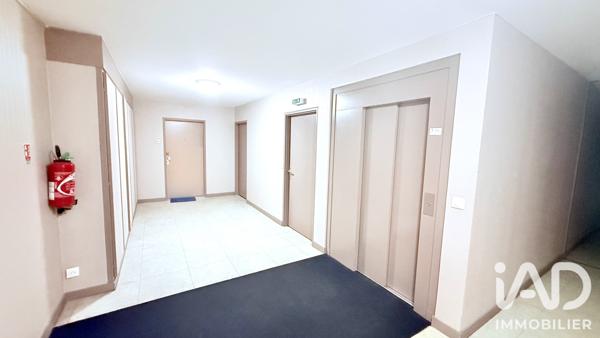 Appartement à vendre 3 pièces 62 m² Saint-Fargeau-Ponthierry