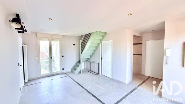Appartement à vendre 3 pièces 62 m² Saint-Fargeau-Ponthierry