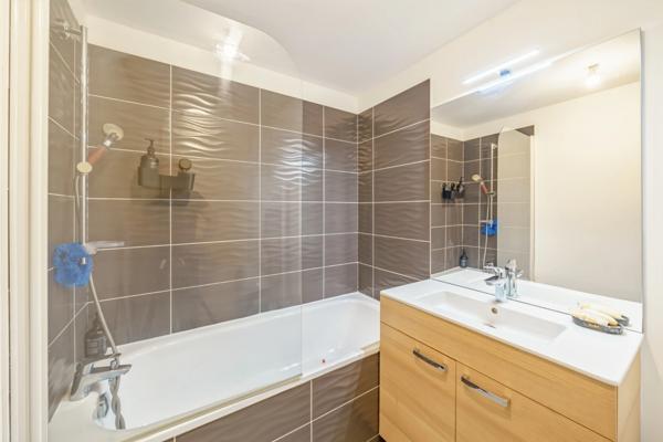 A vendre Appartement T3 de 60 m² à MARSEILLE 2EME ARRONDISSEMENT