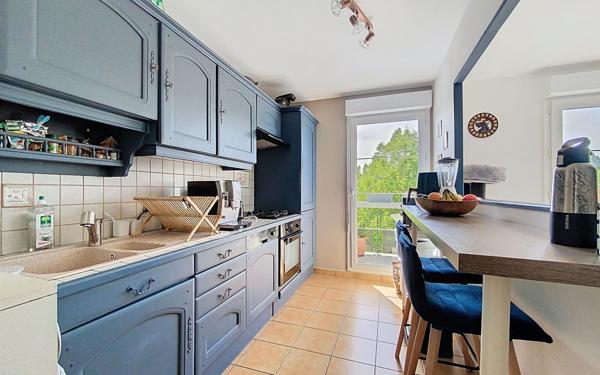 Appartement à vendre    3 pièces • 60,28 m2 Guyancourt