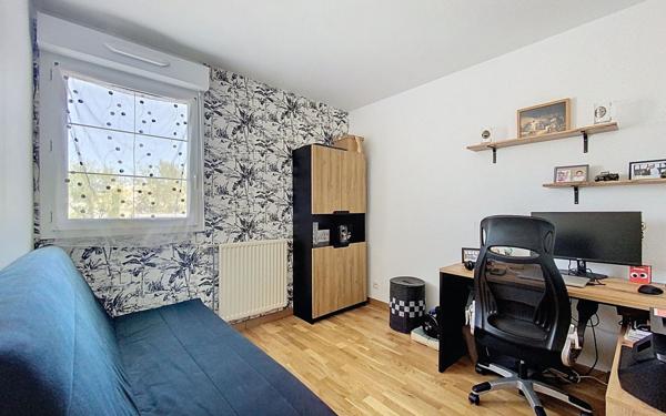 Appartement à vendre    3 pièces • 60,28 m2 Guyancourt