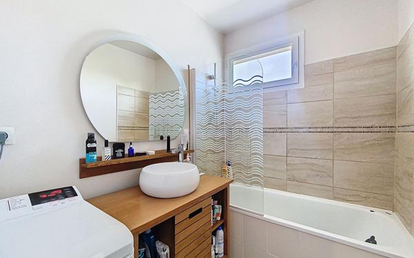 Appartement à vendre    3 pièces • 60,28 m2 Guyancourt