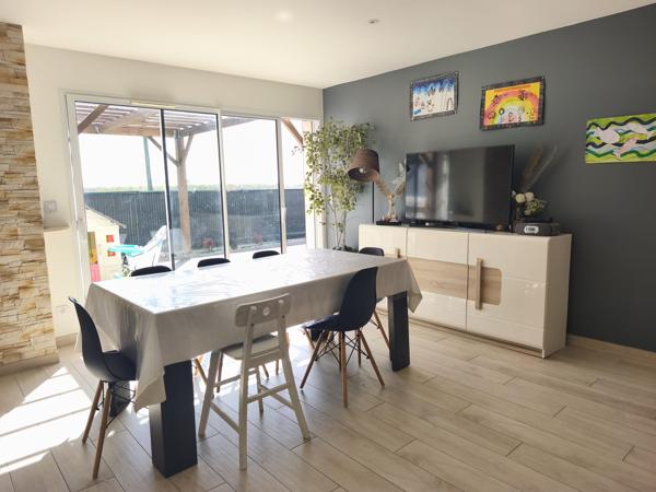 Maison de Plain Pied Salles Sur Mer 3 chambres et bureau