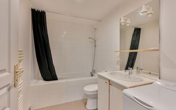 Appartement T1 bis avec jardin et parking – Saint-Cyr-au-Mont-d’Or centre village