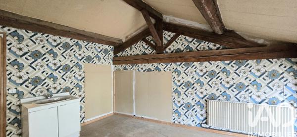 Immeuble à vendre 211 m² Éveux