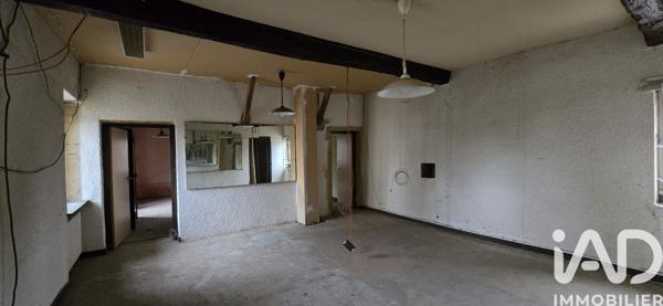 Immeuble à vendre 211 m² Éveux