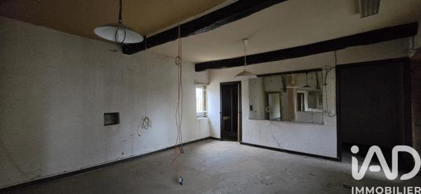 Immeuble à vendre 211 m² Éveux