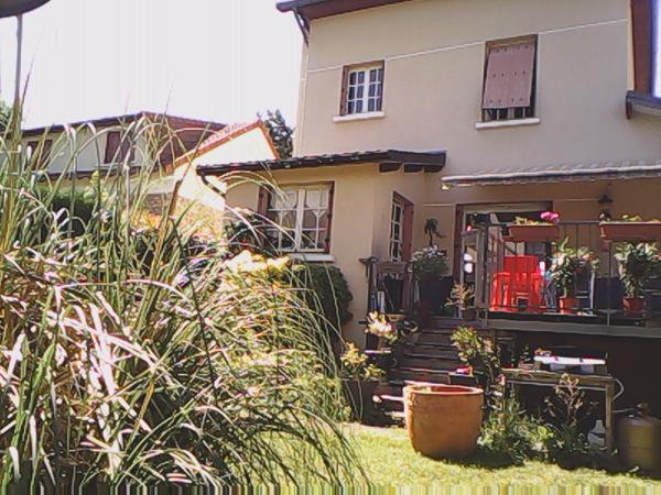 GRANDE ET JOLIE MAISON FAMILIALE DE 200M2 DE 5 ¨PIÈCES A GAGNY