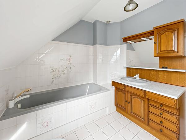 Maison Le Mesnil Esnard 7 pièce(s) 125 m2