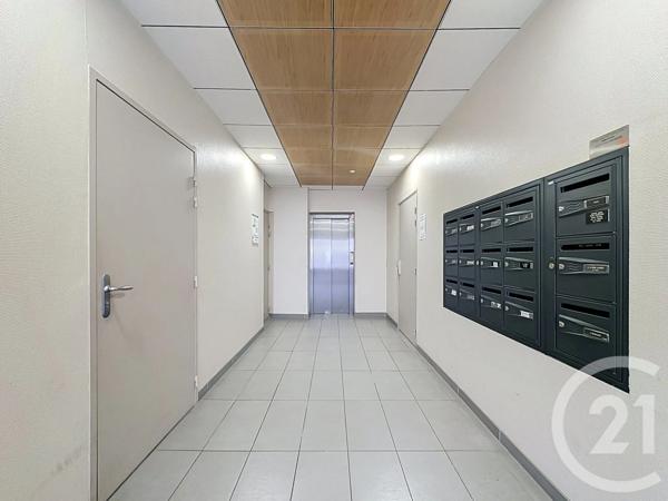Appartement T2 à vendre  2 pièces - 24 m 2   VIENNE  - 38