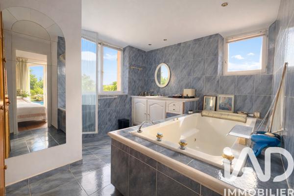 Maison à vendre 5 pièces 193 m² Saint-Raphaël