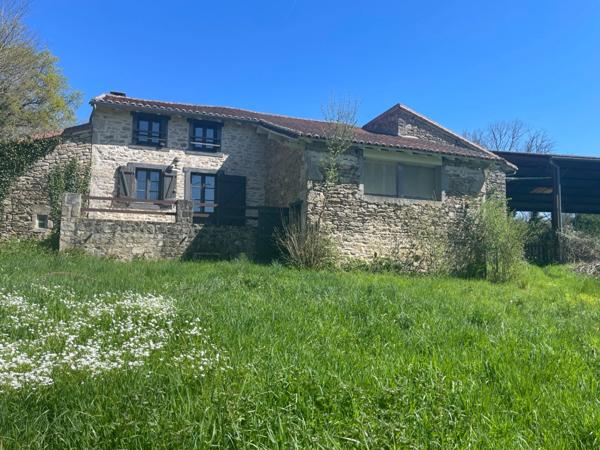 Propriété équestre sur 4 hectares de terrain avec manège