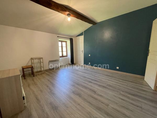 Propriété équestre sur 4 hectares de terrain avec manège