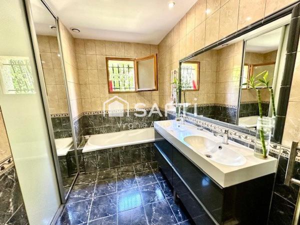 LABASTIDE CLERMONT – Jolie maison T4 sur une parcelle de 2500 m² avec piscine